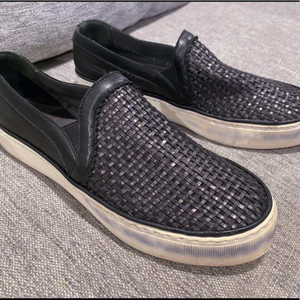 Stuart Weitzman: Woven Slip-On Sneaker- Sz: 7.5 - Picture 4 of 5